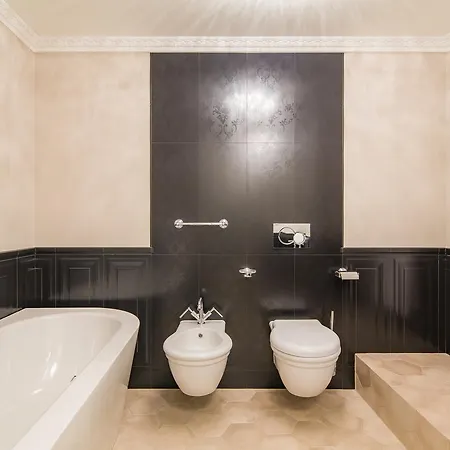 מלון דירות Rubin Luxury (adults Only) 5*