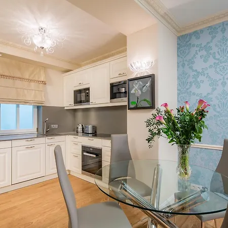 Rubin Luxury (adults Only) מלון דירות 5*